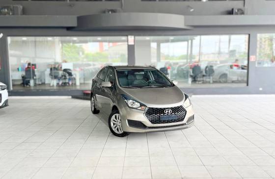 HYUNDAI HB20S 1.6 COMFORT PLUS 16V FLEX 4P AUTOMÁTICO HYUNDAI HB20S 1.6 COMFORT PLUS 16V FLEX 4P AUTOMÁTICO